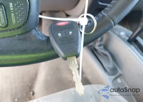 2005 Jeep Liberty Sport from USA, damaged, VIN 1J4GL48K05W516280